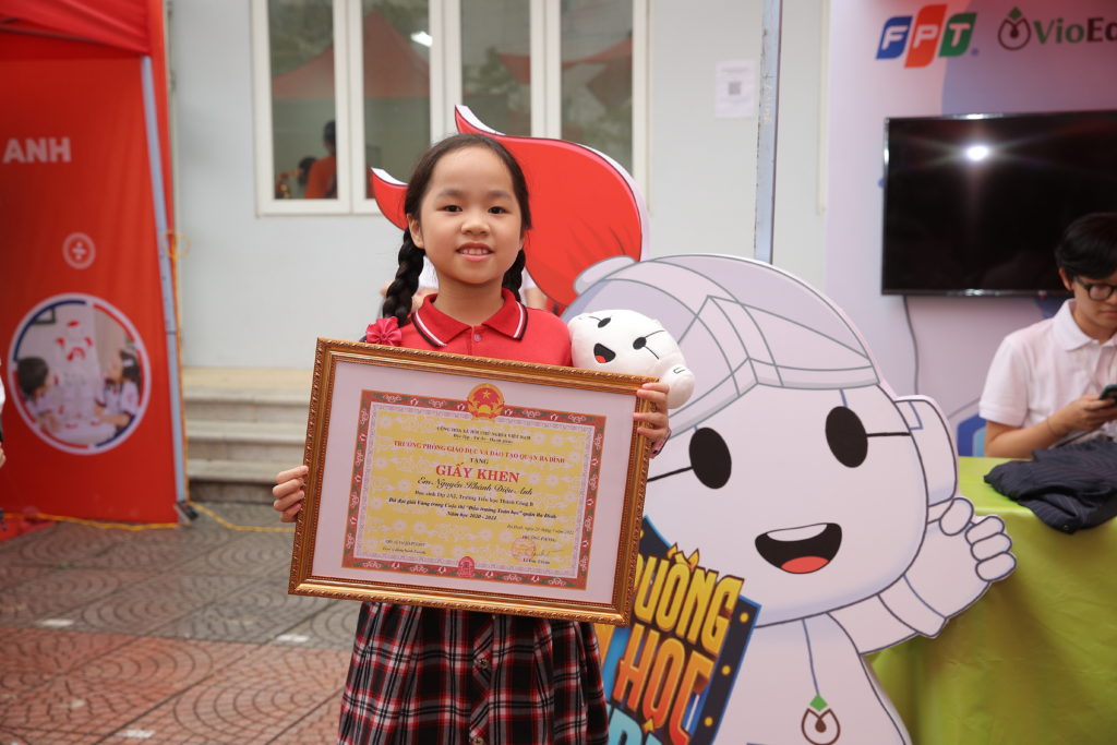 trao giải đấu trường toán học vioedu quận Ba Đình